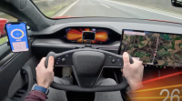 Tesla Model S „хвърчи“ с над 260 км/ч по магистрала (Видео)