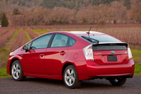 Toyota Prius е най-предпочитания модел от крадците на каталитични конвертори в Калифорния