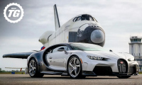 ВИДЕО: Може ли Bugatti Chiron Super Sport да победи космическа совалка на земята?