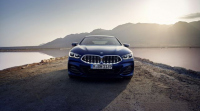 Новото BMW 8 Series дебютира със светещи „бъбреци“