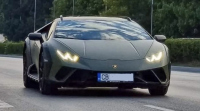 Българин си купи рядко Lamborghini Huracan Sterrato