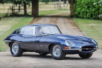 ВИДЕО: Първият Jaguar E-Type Coupe с RHD ще се продава за повече от 1 милион долара