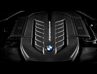 BMW не се ангажира с дата за спиране на двигателите с вътрешно горене