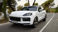 Porsche пусна още един хибриден Cayenne