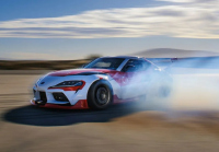 Toyota представи първата в света самодрифтираща GR Supra