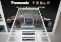 Сътрудничеството между Tesla и Panasonic ще доведе до по-евтини електромобили