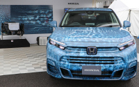 ВИДЕО: Honda CR-V Fuel Cell пристига тази година и ще предлага възможност за plug-in