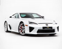 Суперавтомобилът Lexus LFA на Роуън Аткинсън се продава