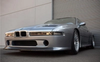 Този зашеметяващ BMW 8 Series Widebody крие V-10 двигател от M5