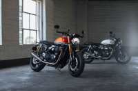 Triumph Speed Twin 1200 и Speed Twin 1200 RS: сравнение и ревю