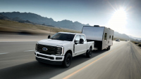 2025 Ford Super Duty: лукс и комфорт с новия Platinum Plus пакет