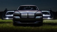 Rolls-Royce Spectre Lunaflair: холограмна боя, вдъхновена от луната, която впечатлява