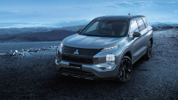 Mitsubishi представя обновения Outlander PHEV: завръщане в Европа през пролетта