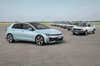 Volkswagen Golf празнува 50 години с нова версия