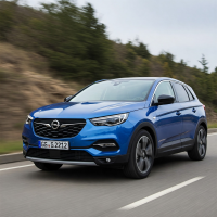 Новият Opel Grandland PHEV: повече автономия и технология