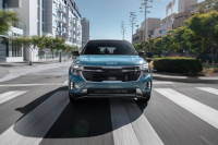 Следващото поколение Kia Seltos се очаква през 2026 г. с хибридна опция