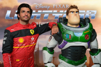 Пилотите на Ferrari F1 Леклерк и Сайнц ще озвучат герой във филма „Светлинна година“ на Disney Pixar