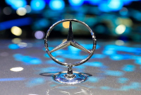 Mercedes подготвя заводи за производство на електрически превозни средства